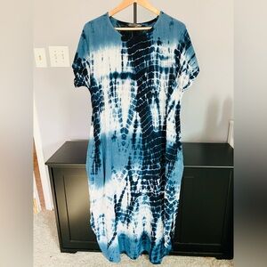 Tie-Dye Maxi Dress in Navy & White